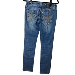 Miss Me mid rise straight jean size 28